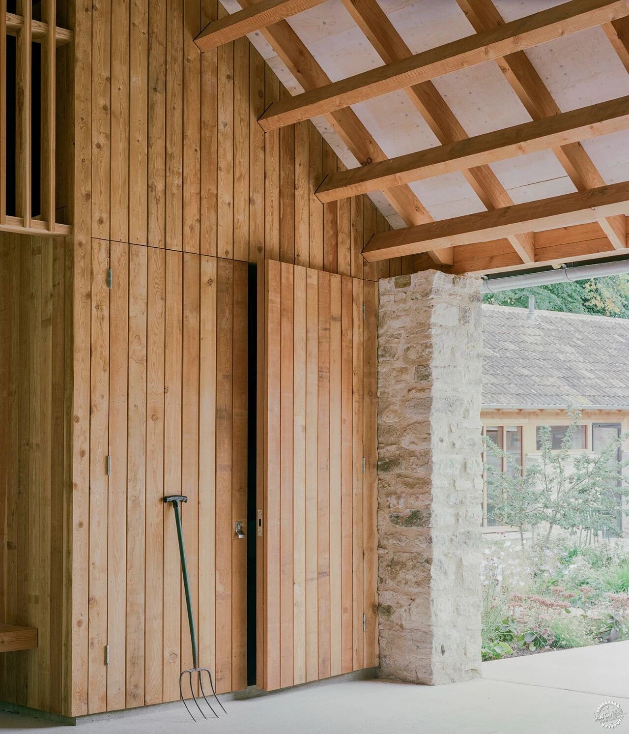 5间破败农舍变身无障碍天堂，60%住客都是残疾家庭第24张图片